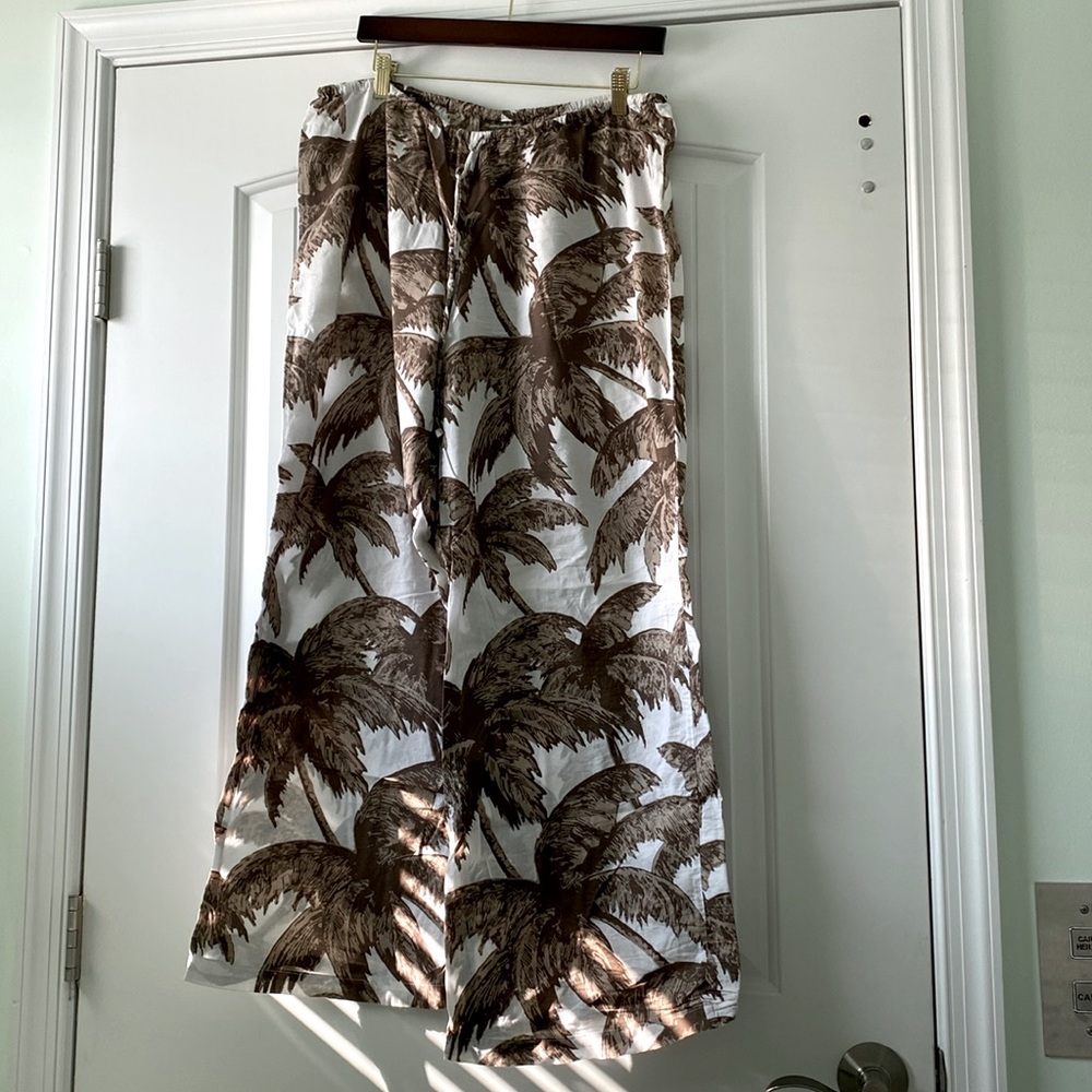 Tommy Bahama casual pants.